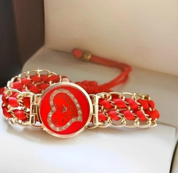 stylish women's quartz heart watch with chain strap 1 pc