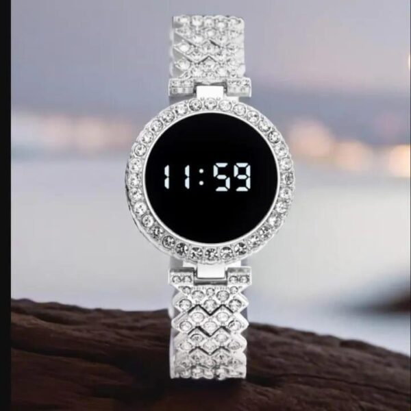 women's battery operated, water resistant watch